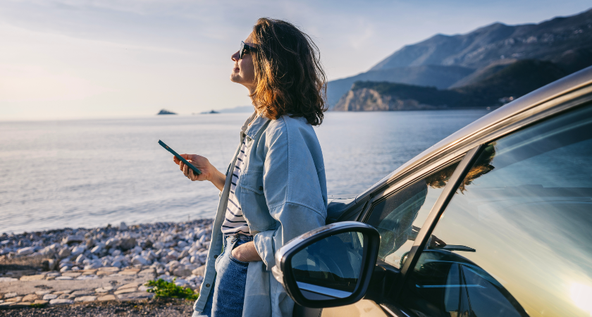 žena s gps woman with gps